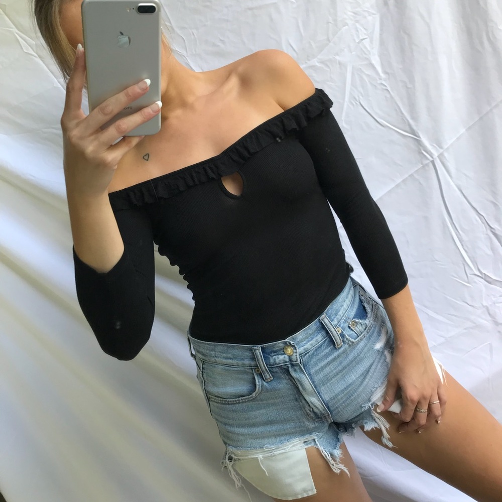 EXPRESS off shoulder top with keyhole
